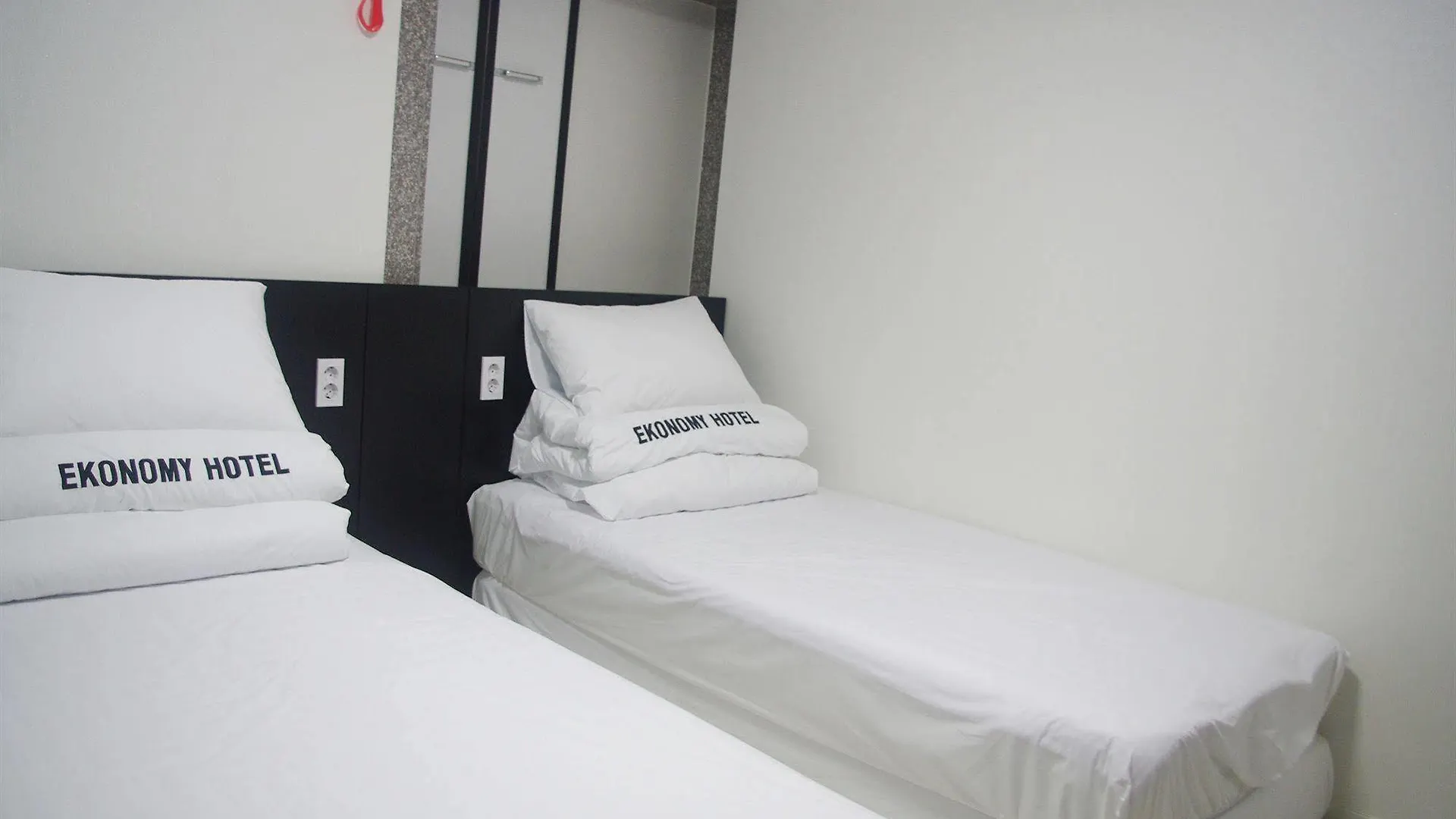 Ekonomy Hotel Nampo Busan 2*,  South Korea