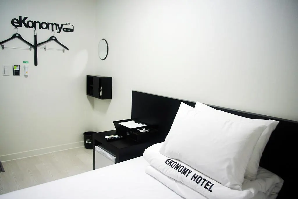 Ekonomy Hotel Nampo Busan