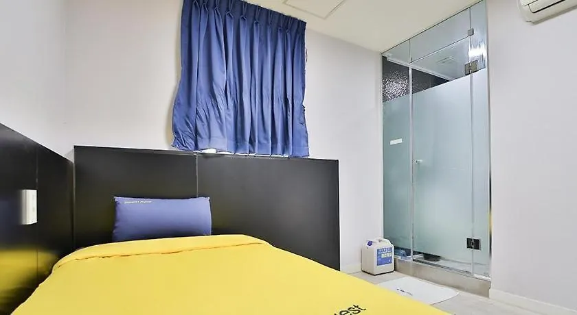 Ekonomy Hotel Nampo Busan South Korea
